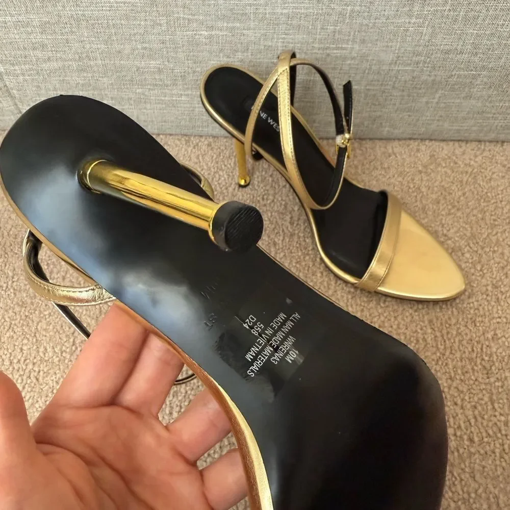 Nine West Women's Reina Ankle‎ Strap Sandal, SZ 10, Gold Metallic, Store Display